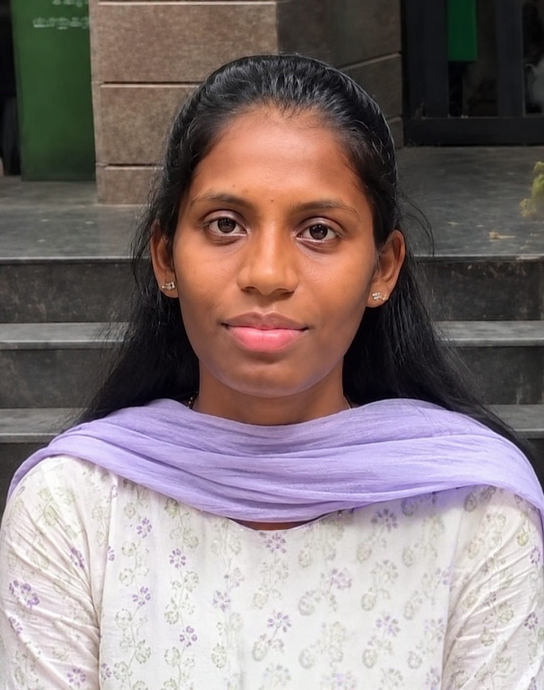 Keerthi Ratna professional portrait